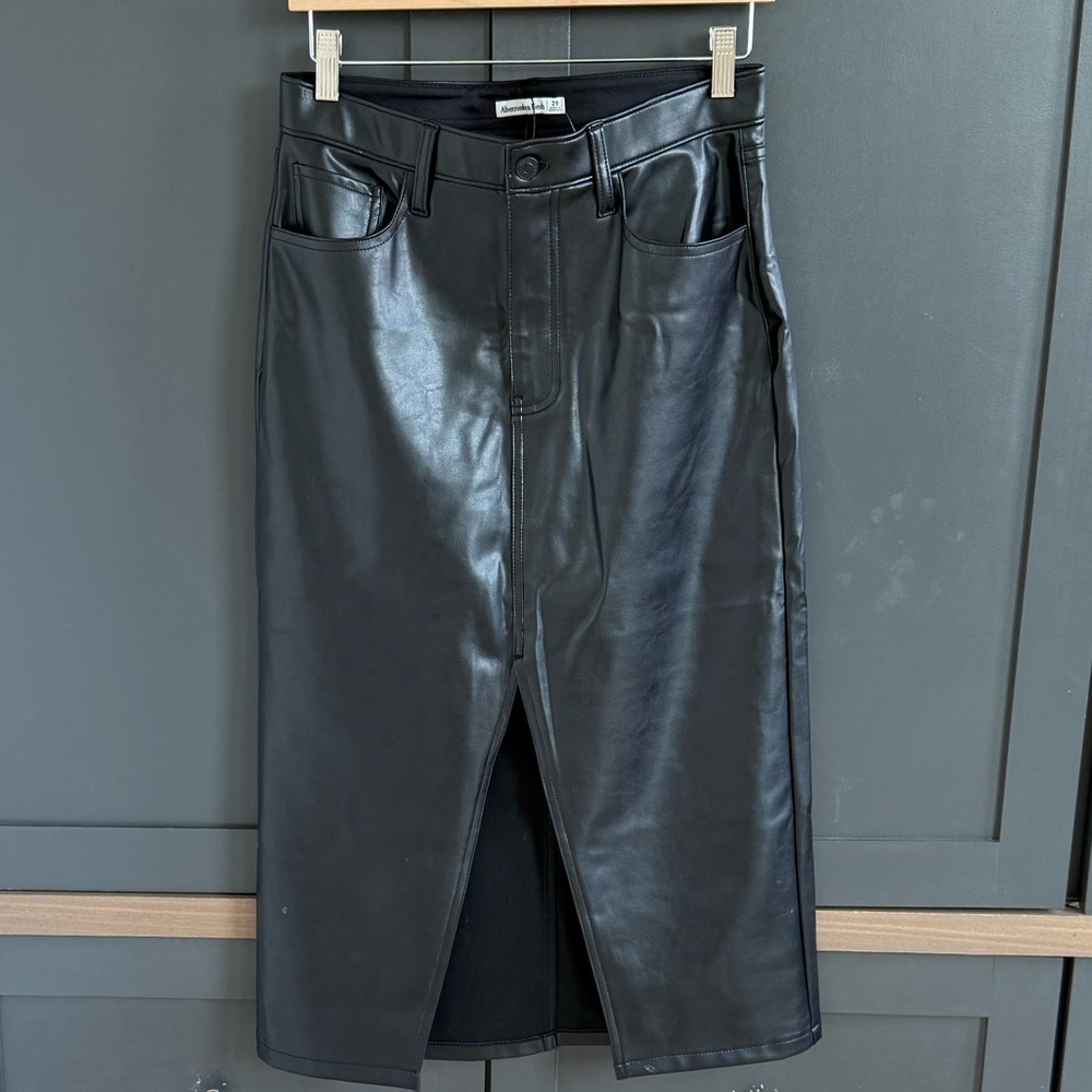 Abercrombie & Fitch | Black Faux Leather Midi Skirt | M | NWT - Picture 3 of 6